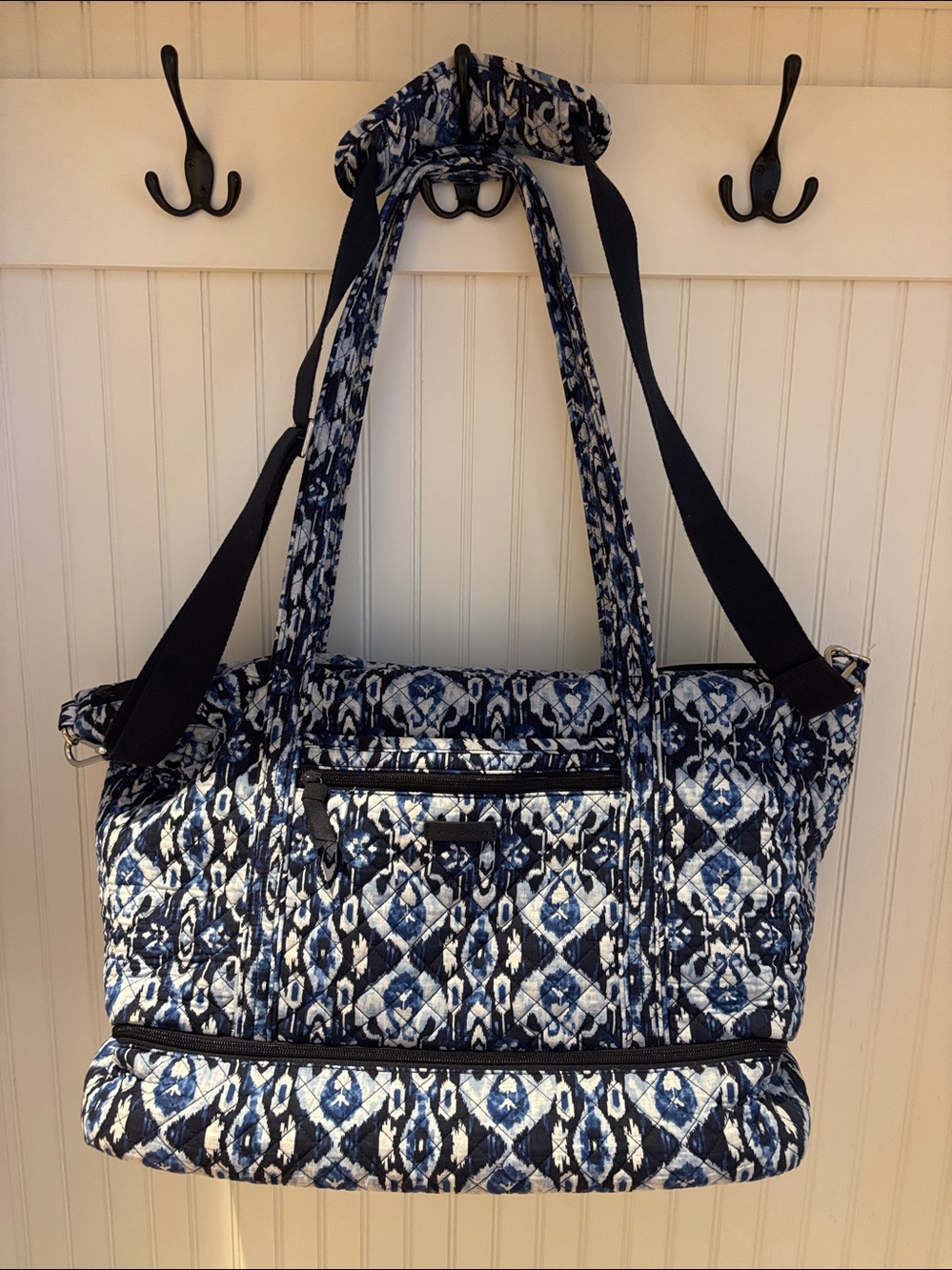 Vera Bradley Ikat Island Weekender